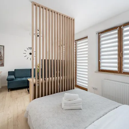 Ciesielskiego Cozy By Bookinghost קרקוב